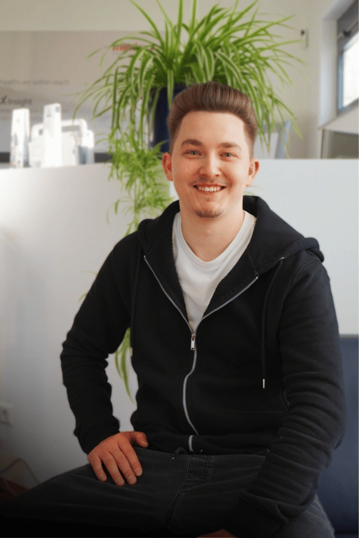 Viktor Weinhardt, Medical Service Support